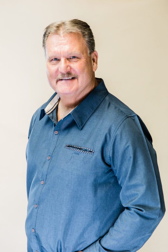 james-ervin-pocketed-employee-consultant-side